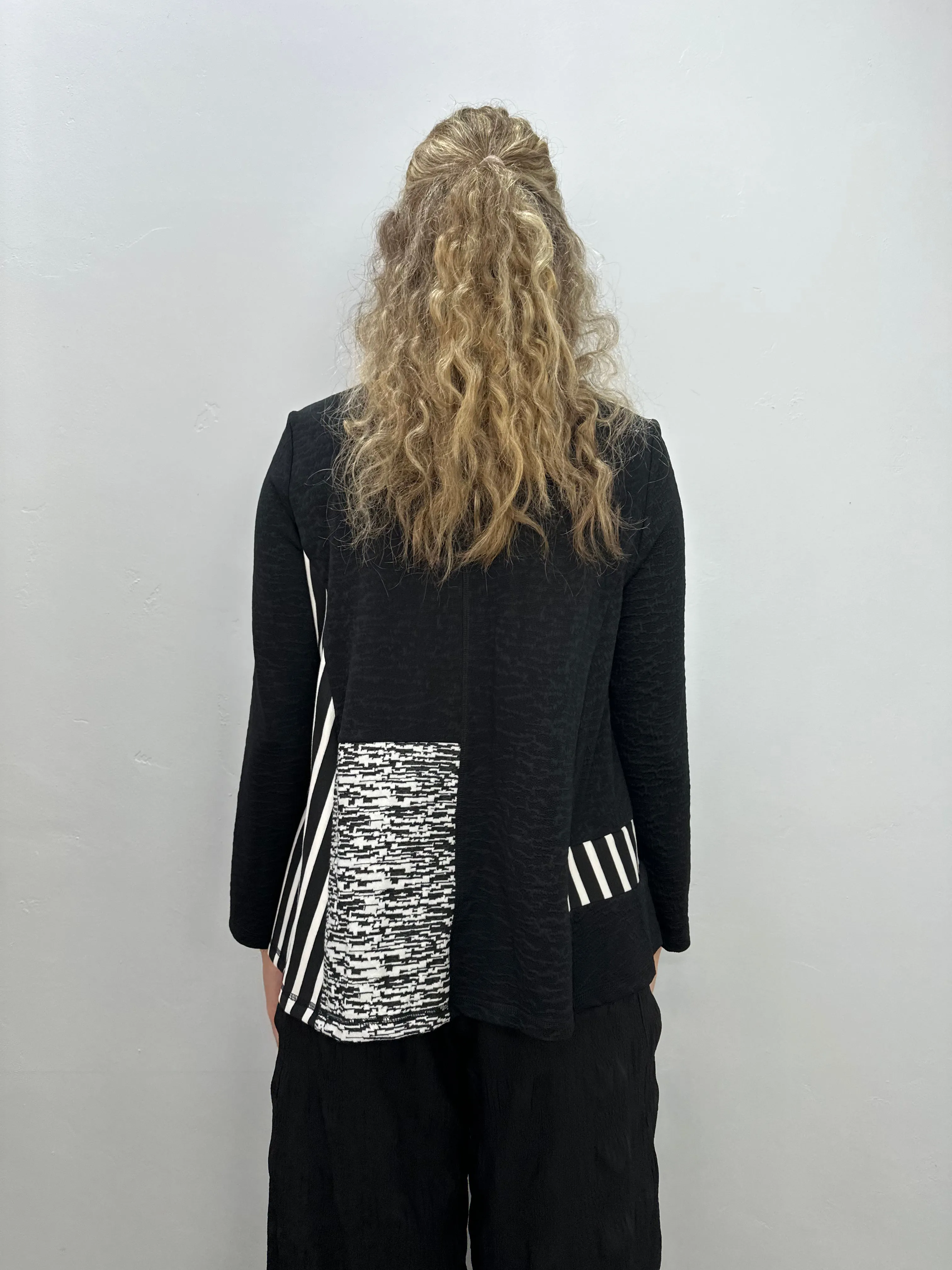 Black and Gray Pattern Tunic