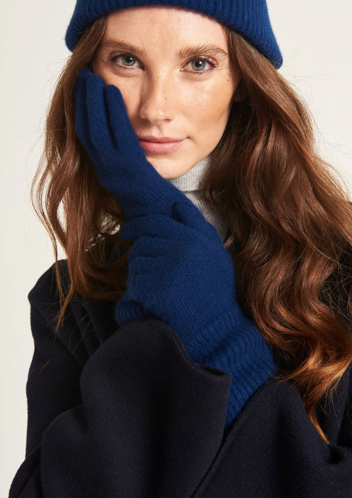 Cashmere Glove in Midnight Blue