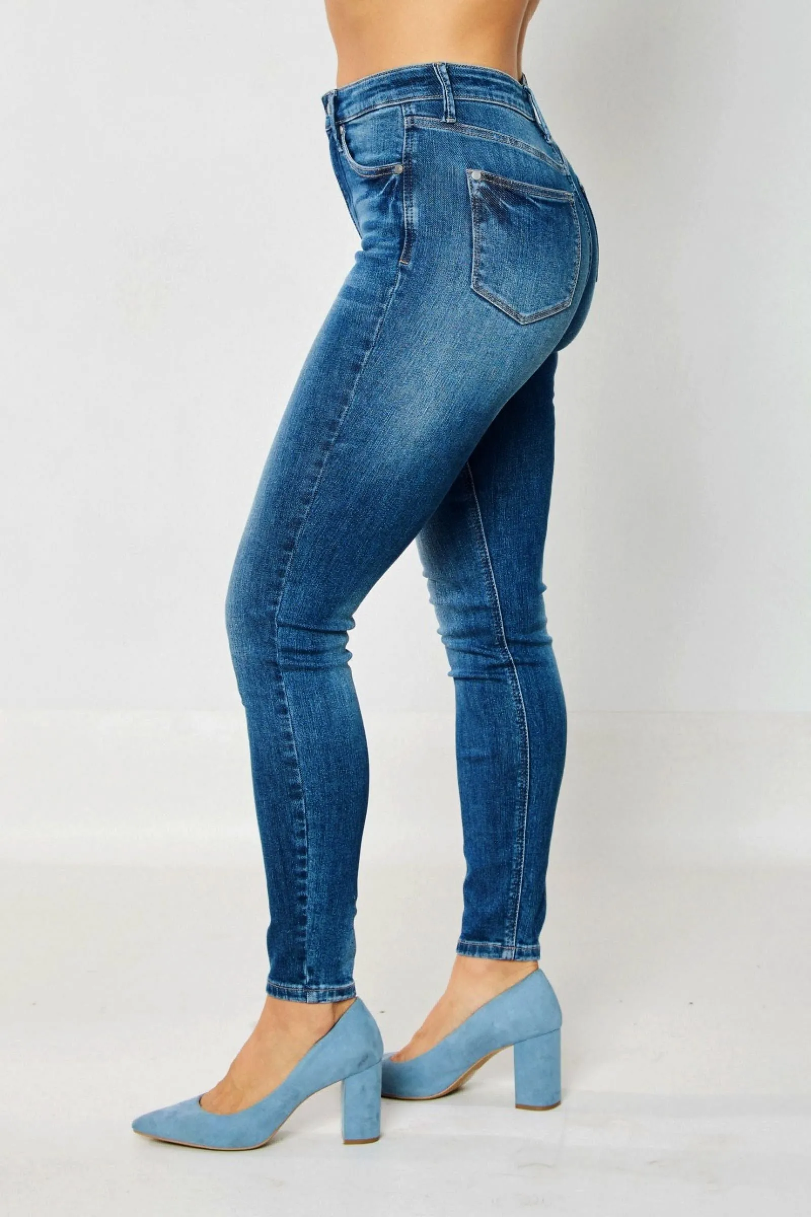 Judy Blue Reg/Plus Evelyn High Rise Tummy Control Classic Skinny Jeans