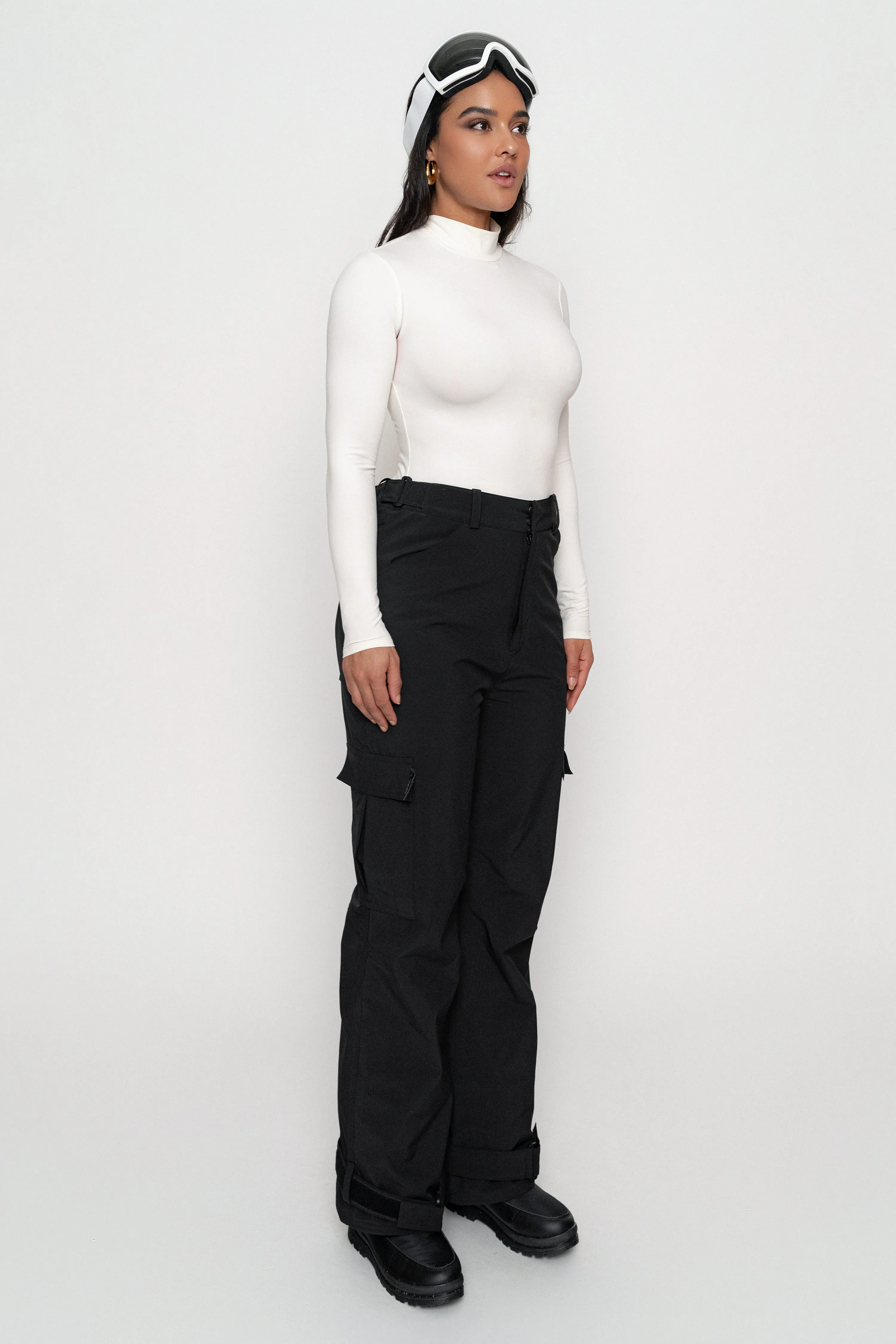 Milk Turtleneck Long Sleeve Top