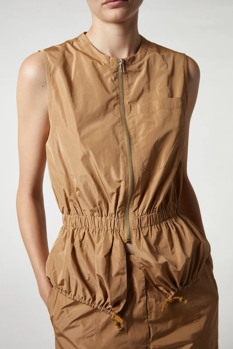 Saint Art New York - Blair Cargo Vest in Khaki