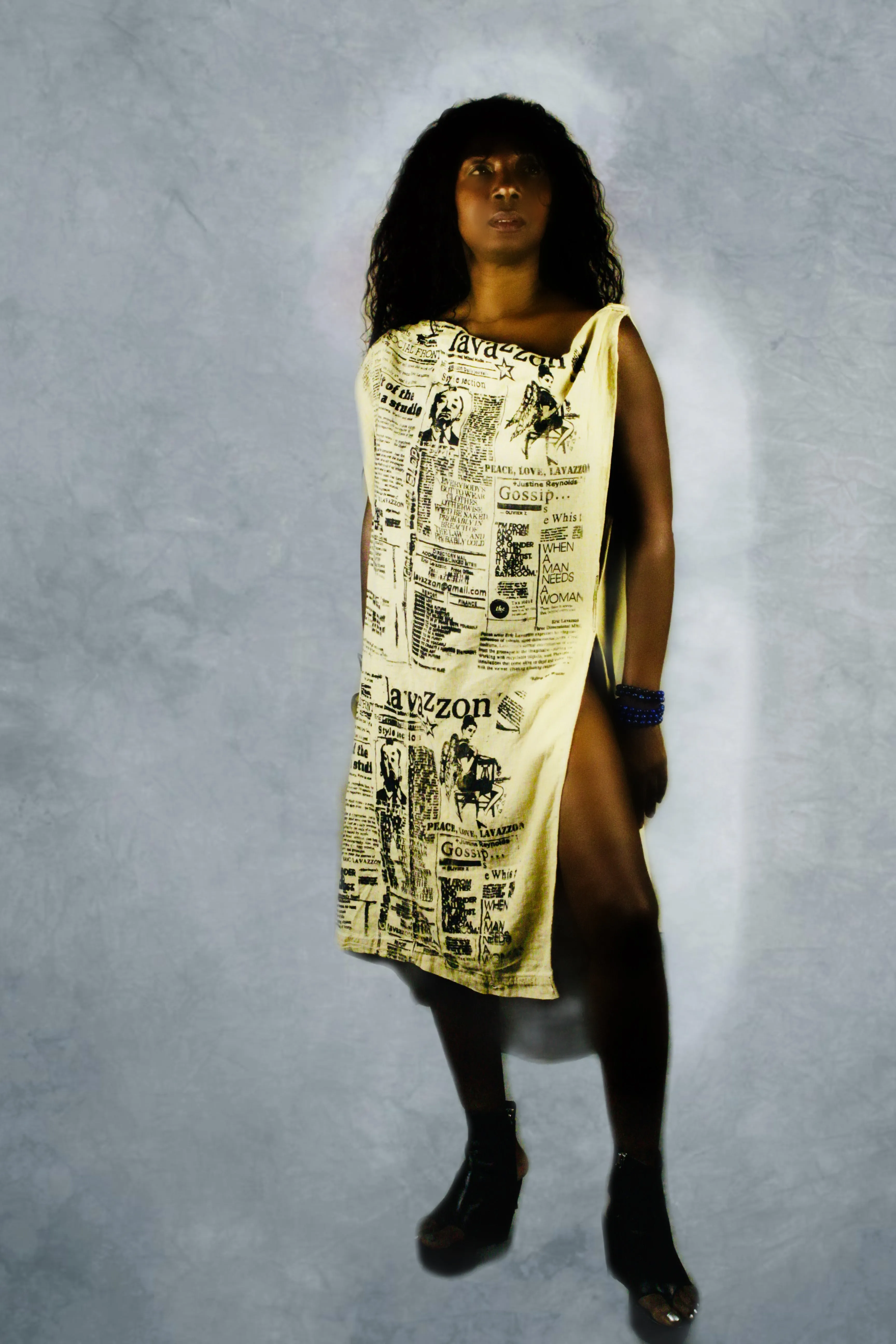 Season less signature portrait of an Artist  newsprint Tunic. One size .