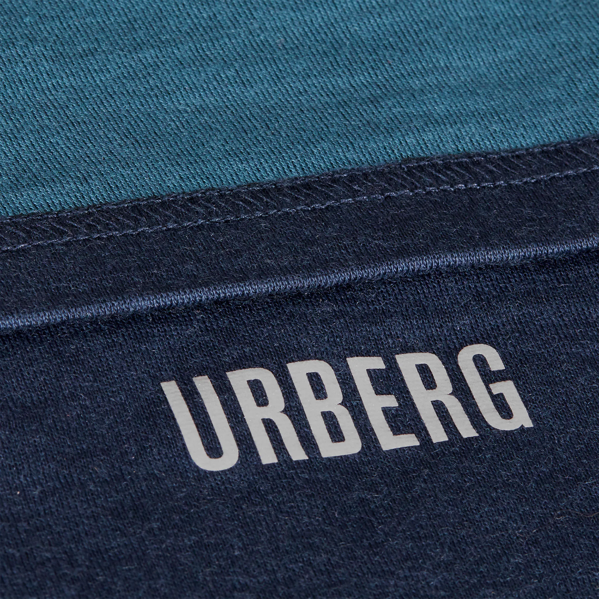 Urberg Selje Merino-Bamboo Tube Dark Navy | Buy Urberg Selje Merino-Bamboo Tube Dark Navy here | Outnorth