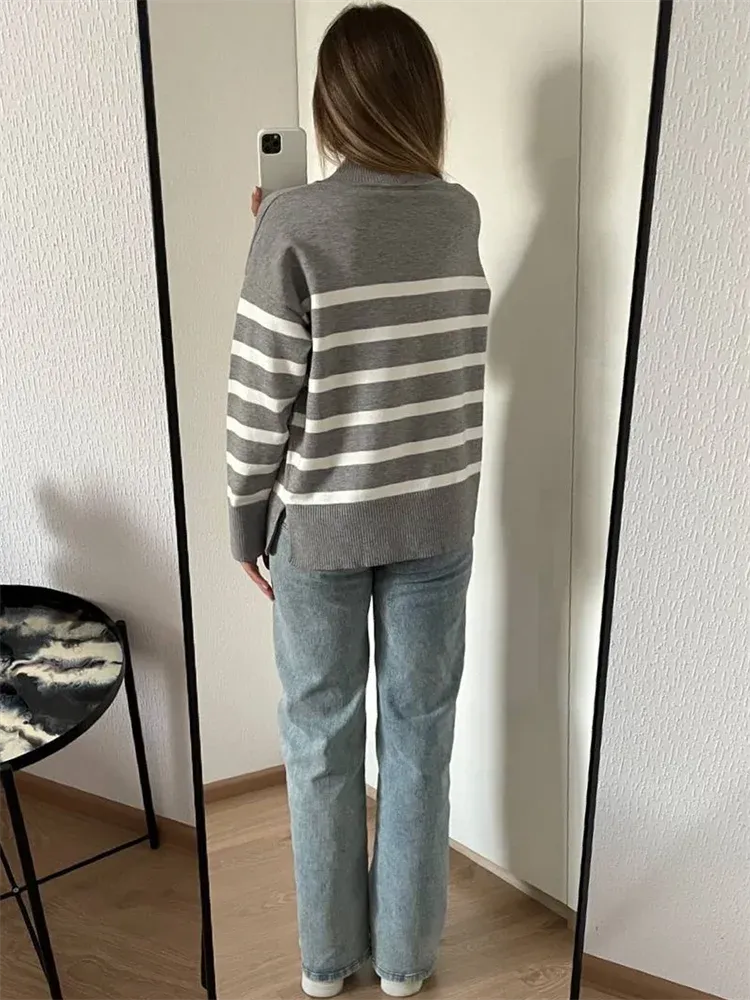 Women Cozy Striped Turtleneck Sweater for Fall and Winter