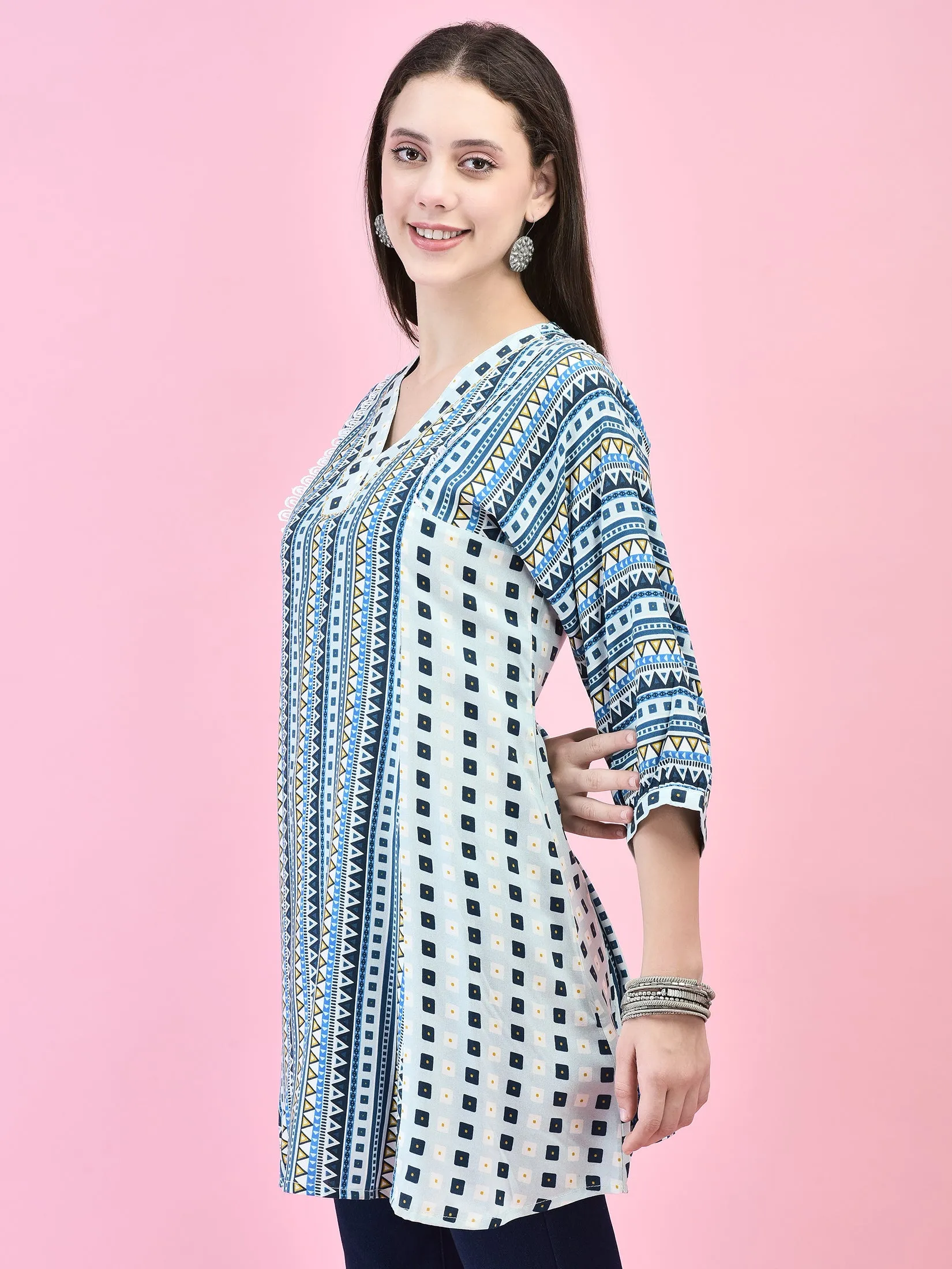 Women Liva (Rayon) Blue Geometric Print Tunic