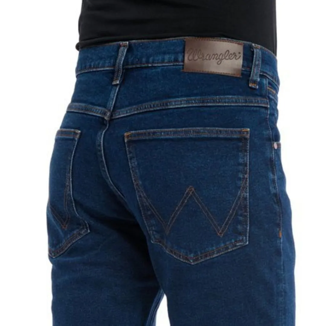 Wrangler Classic Denim Arizona Jeans with Straight Leg Fit in Blue